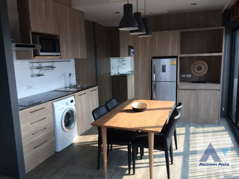 unitCorner Unit | Noble Reveal Condominium