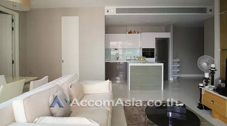  2 Bedrooms  Condominium For Sale in Ploenchit, Bangkok  near BTS Chitlom (13002168)