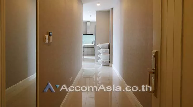 4  2 br Condominium For Sale in Ploenchit ,Bangkok BTS Chitlom at Q Langsuan  13002168