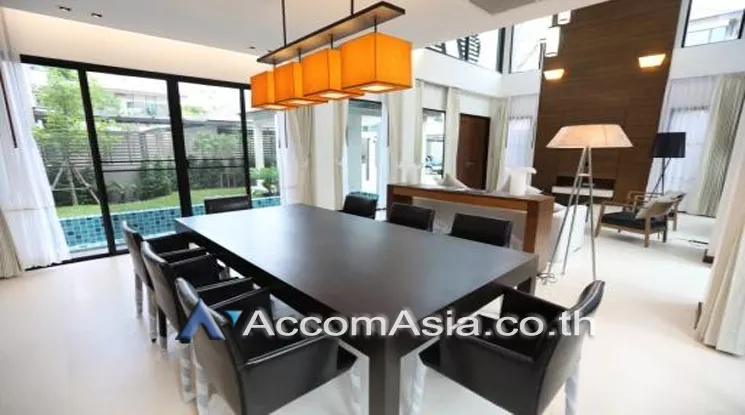 Private Swimming Pool |  4 Bedrooms  House For Rent in Sukhumvit, Bangkok  near BTS Thong Lo (13002180)