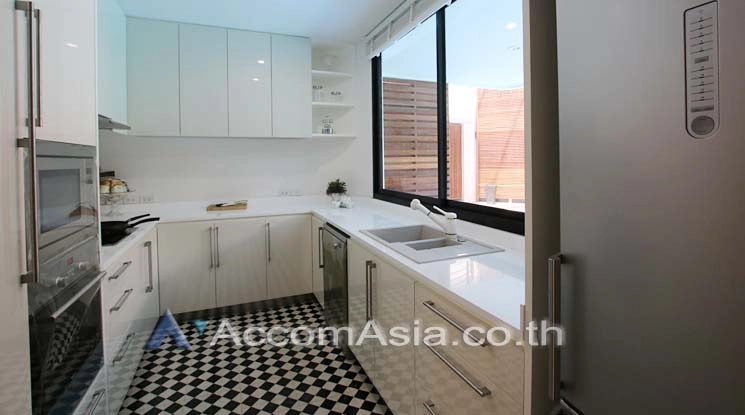 13  3 br House For Rent in Sukhumvit ,Bangkok BTS Phrom Phong at Modern Living Home 13002207