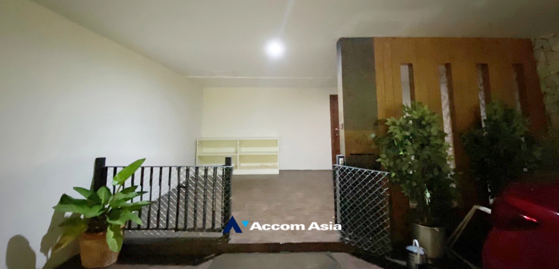 29  4 br House For Rent in Sukhumvit ,Bangkok BTS Phrom Phong at Modern Living Home 13002209