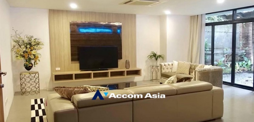  1  4 br House For Rent in Sukhumvit ,Bangkok BTS Phrom Phong at Modern Living Home 13002209