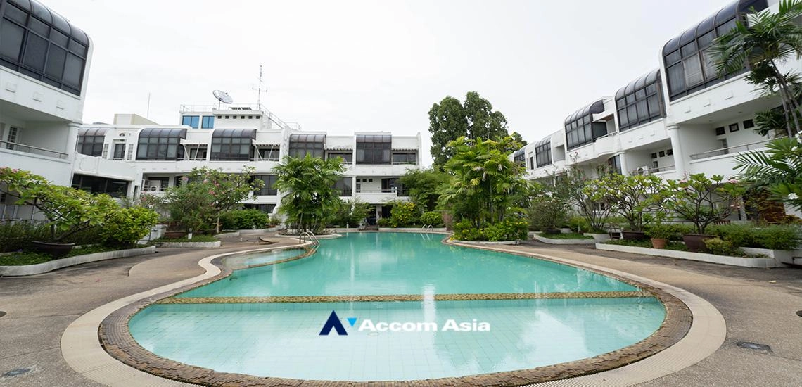 4  3 br Townhouse For Rent in Sathorn ,Bangkok BRT Nararam 3 at Modern style 12000103