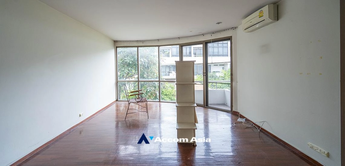 11  3 br Townhouse For Rent in Sathorn ,Bangkok BRT Nararam 3 at Modern style 12000103