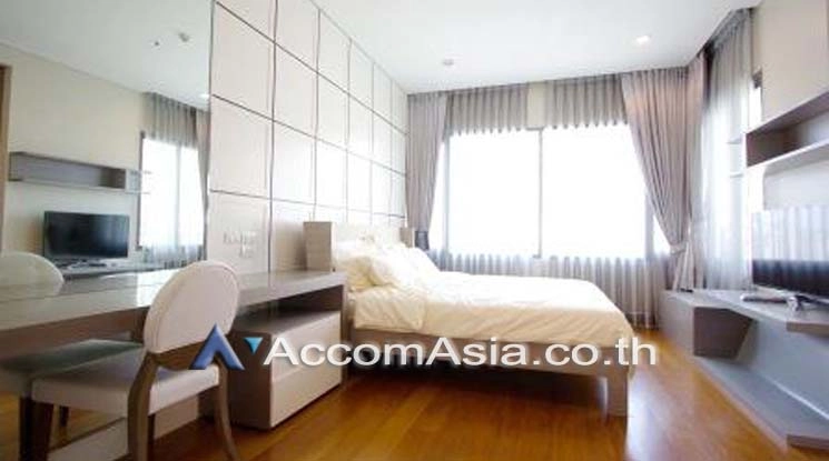 unit 3 Bedrooms  Condominium For Rent in Sukhumvit, Bangkok  near BTS Phrom Phong (13002220)