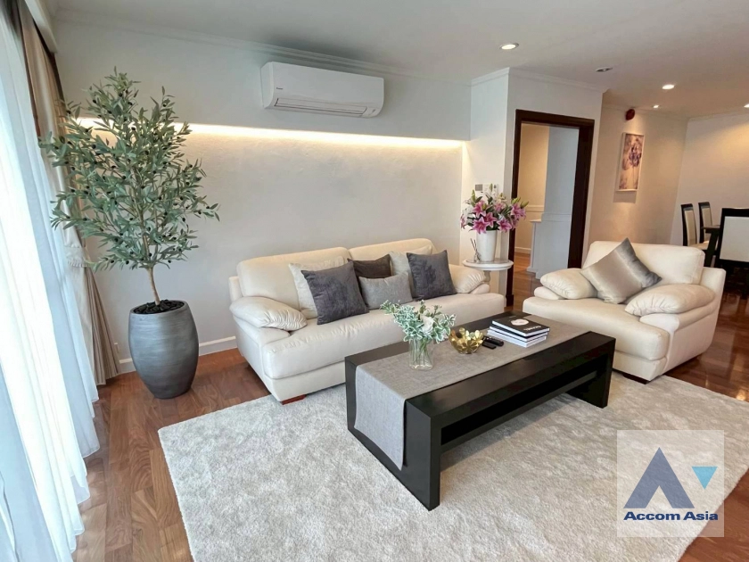  1  2 br Apartment For Rent in Sukhumvit ,Bangkok BTS Asok - MRT Sukhumvit at Warm Family Atmosphere 13002224