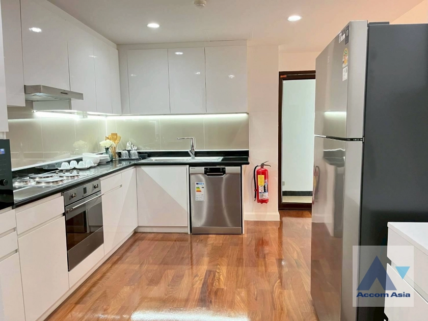 5  2 br Apartment For Rent in Sukhumvit ,Bangkok BTS Asok - MRT Sukhumvit at Warm Family Atmosphere 13002224