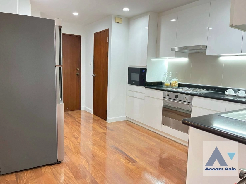 6  2 br Apartment For Rent in Sukhumvit ,Bangkok BTS Asok - MRT Sukhumvit at Warm Family Atmosphere 13002224