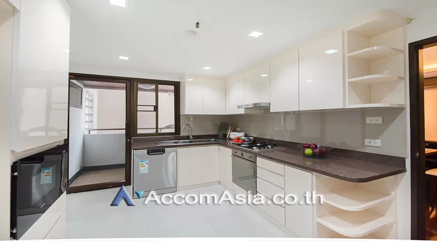  1  3 br Apartment For Rent in Sukhumvit ,Bangkok BTS Asok - MRT Sukhumvit at Warm Family Atmosphere 13002225