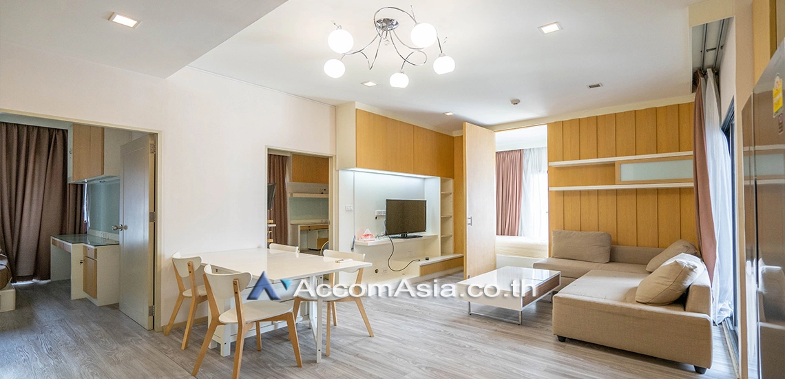 Noble Reveal Condominium  2 Bedroom for Sale & Rent BTS Ekkamai in Sukhumvit Bangkok