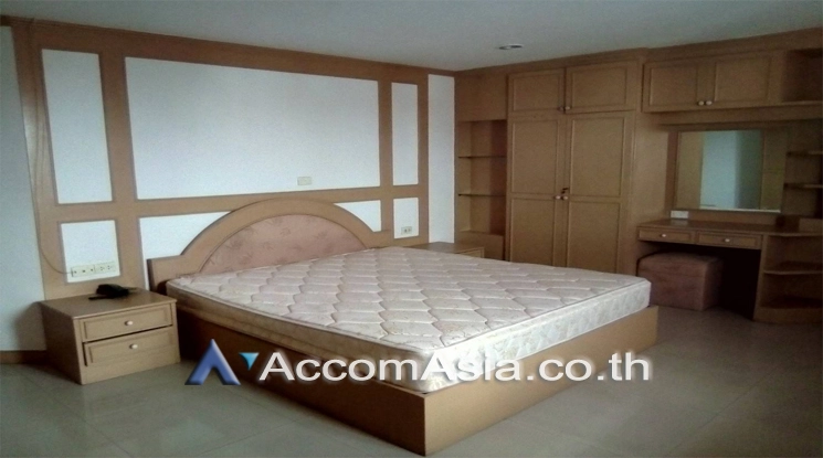  1  3 br Condominium For Rent in Sukhumvit ,Bangkok BTS Ekkamai at Empire House 13002235