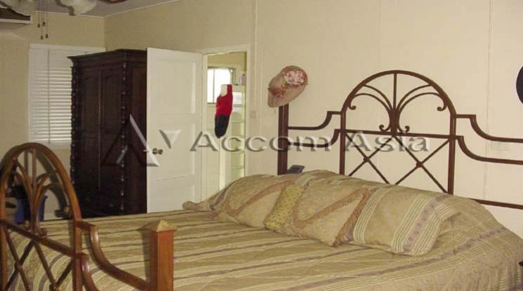 8  4 br House For Rent in New Phetchaburi ,Bangkok  at Thai Village 50147