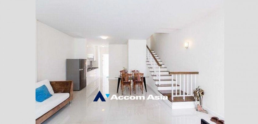 unit 3 Bedrooms  Townhouse For Rent in Sukhumvit, Bangkok  near BTS On Nut (13002263)