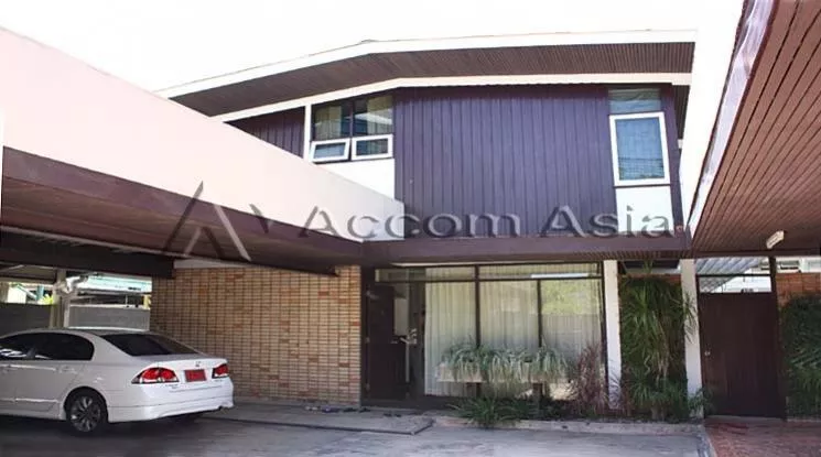  2  3 br House For Rent in Ploenchit ,Bangkok BTS Ploenchit 40117