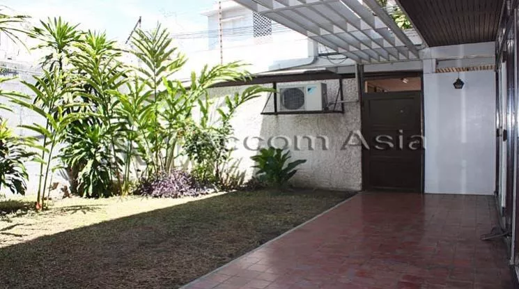  1  3 br House For Rent in Ploenchit ,Bangkok BTS Ploenchit 40117