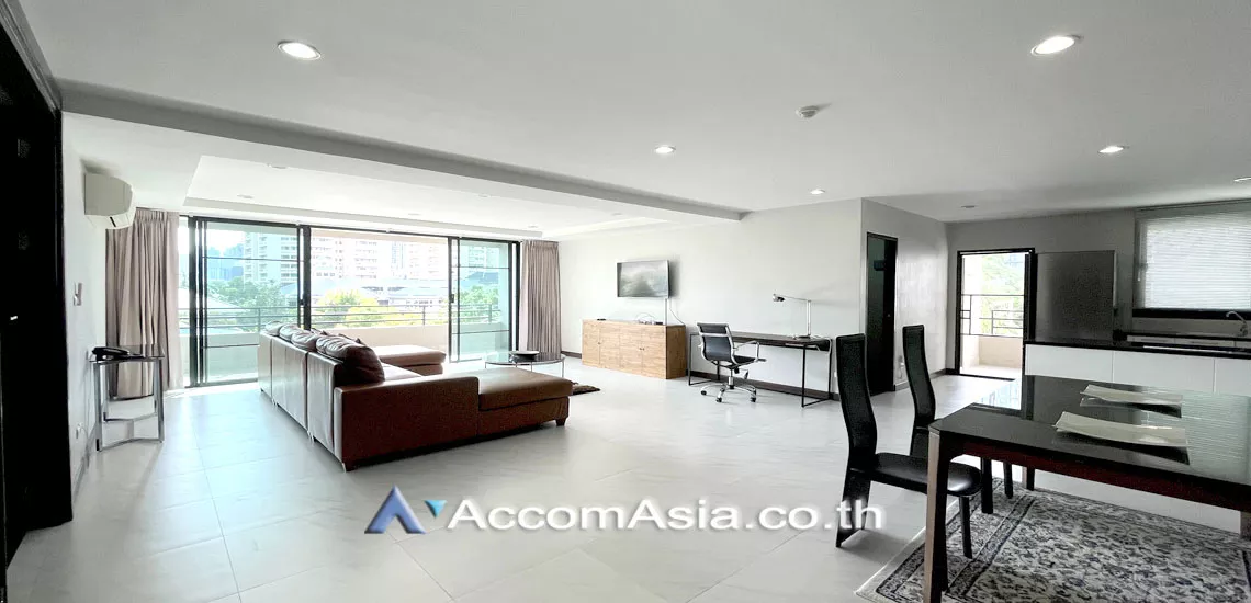 Pet friendly |  Nice Place at Ekkamai Apartment  3 Bedroom for Rent BTS Ekkamai in Sukhumvit Bangkok