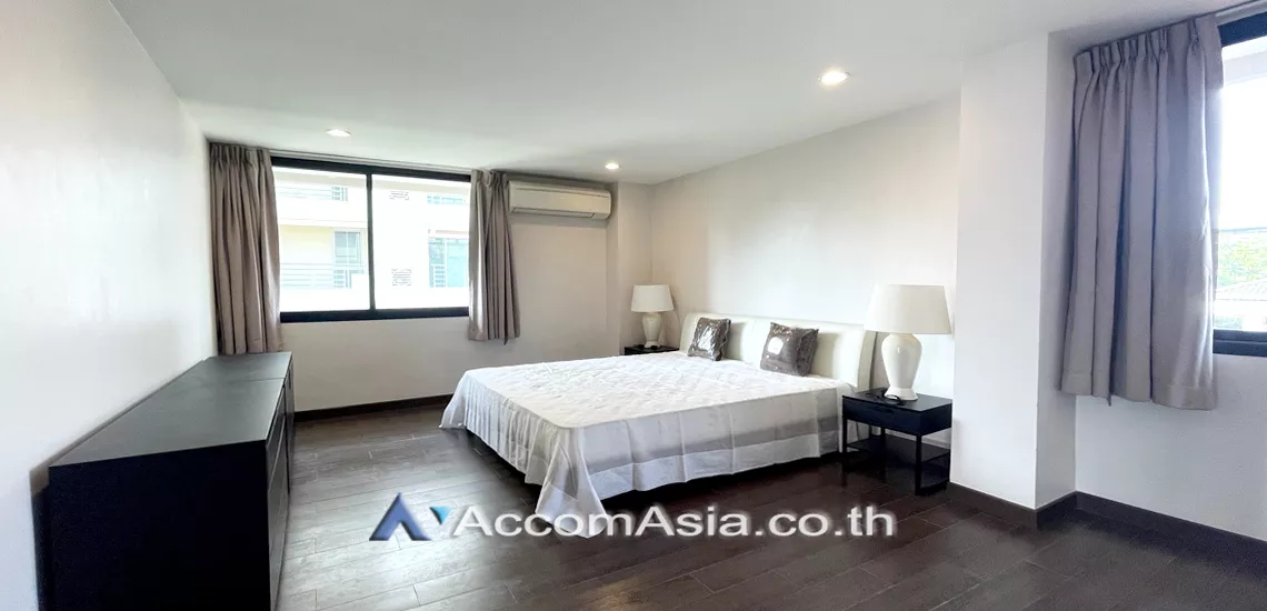 7  3 br Apartment For Rent in Sukhumvit ,Bangkok BTS Ekkamai at Nice Place at Ekkamai 13002303