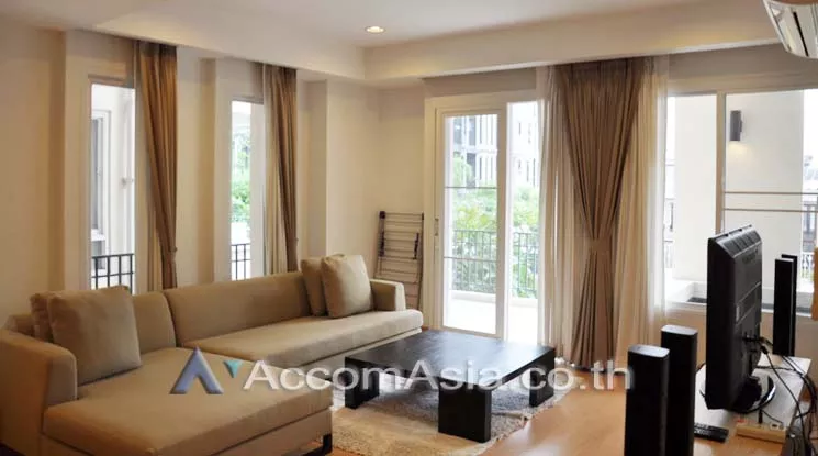 unit 2 Bedrooms  Apartment For Rent in Sukhumvit, Bangkok  near BTS Phrom Phong (13002304)