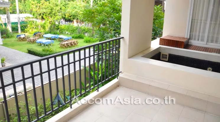 unit 2 Bedrooms  Apartment For Rent in Sukhumvit, Bangkok  near BTS Phrom Phong (13002304)