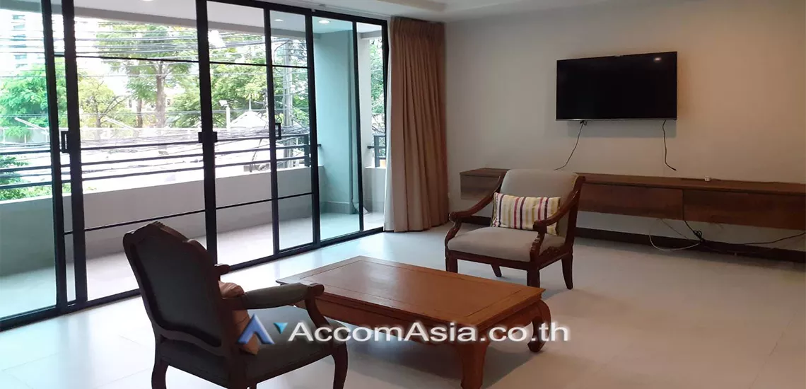 Pet friendly |  Nice Place at Ekkamai Apartment  3 Bedroom for Rent BTS Ekkamai in Sukhumvit Bangkok