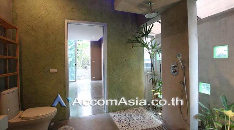 6  4 br House For Rent in Sukhumvit ,Bangkok BTS Phrom Phong 13002336