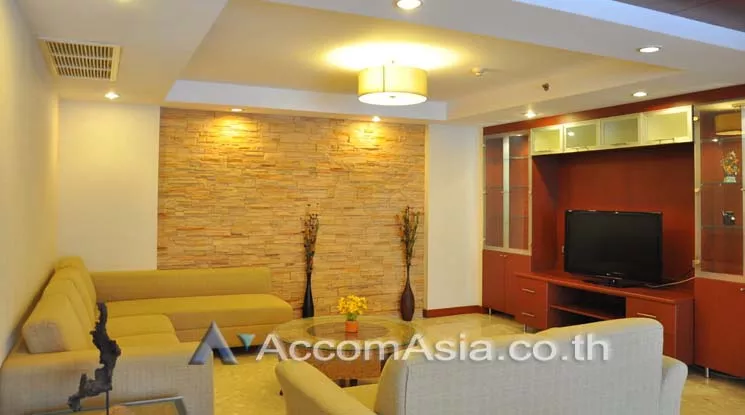  1  3 br Apartment For Rent in Sukhumvit ,Bangkok BTS  at Quiet and Peaceful  13002349