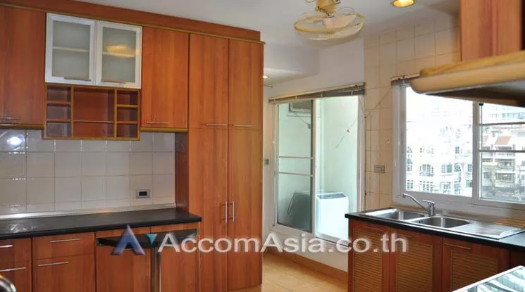5  3 br Apartment For Rent in Sukhumvit ,Bangkok BTS  at Quiet and Peaceful  13002349