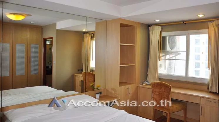 8  3 br Apartment For Rent in Sukhumvit ,Bangkok BTS  at Quiet and Peaceful  13002349