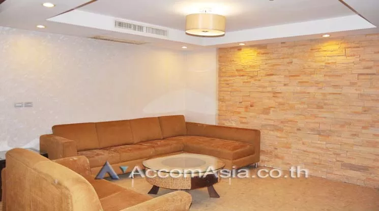 Pet friendly |  Quiet and Peaceful  Apartment  3 Bedroom for Rent BTS Nana in Sukhumvit Bangkok
