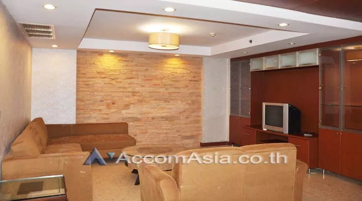  1  3 br Apartment For Rent in Sukhumvit ,Bangkok BTS Nana at Quiet and Peaceful  13002351