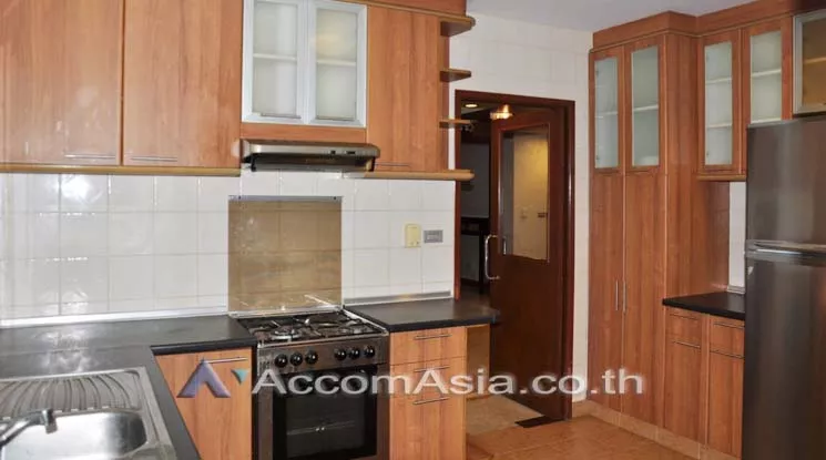 4  3 br Apartment For Rent in Sukhumvit ,Bangkok BTS Nana at Quiet and Peaceful  13002351