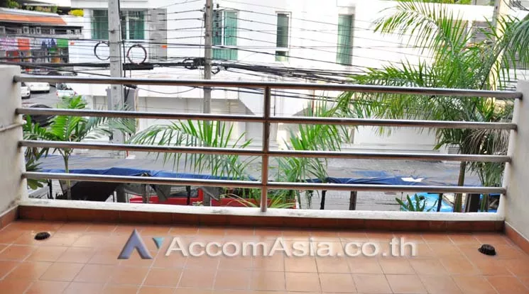  1  3 br Apartment For Rent in Sukhumvit ,Bangkok BTS Phrom Phong at Easy to access BTS Skytrain 13002352