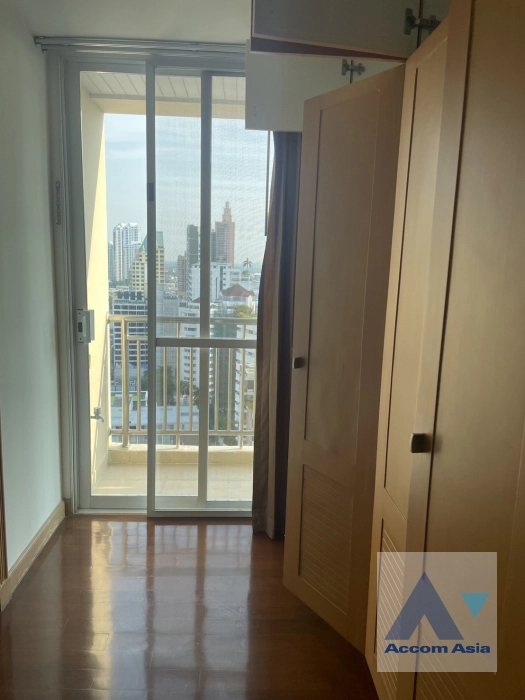 9  4 br Apartment For Rent in Sukhumvit ,Bangkok BTS Phrom Phong at Apartment with Top Facilities, Close to Emshere 13002354