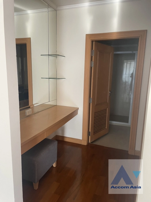 12  4 br Apartment For Rent in Sukhumvit ,Bangkok BTS Phrom Phong at Apartment with Top Facilities, Close to Emshere 13002354