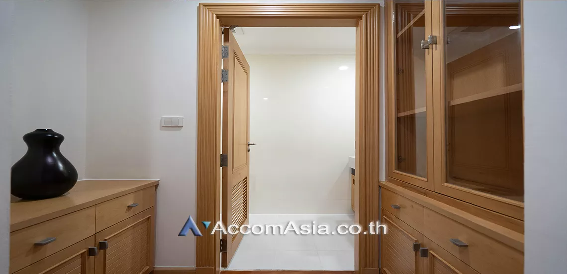 12  3 br Apartment For Rent in Sukhumvit ,Bangkok BTS Phrom Phong at Apartment with Top Facilities, Close to Emshere 13002355