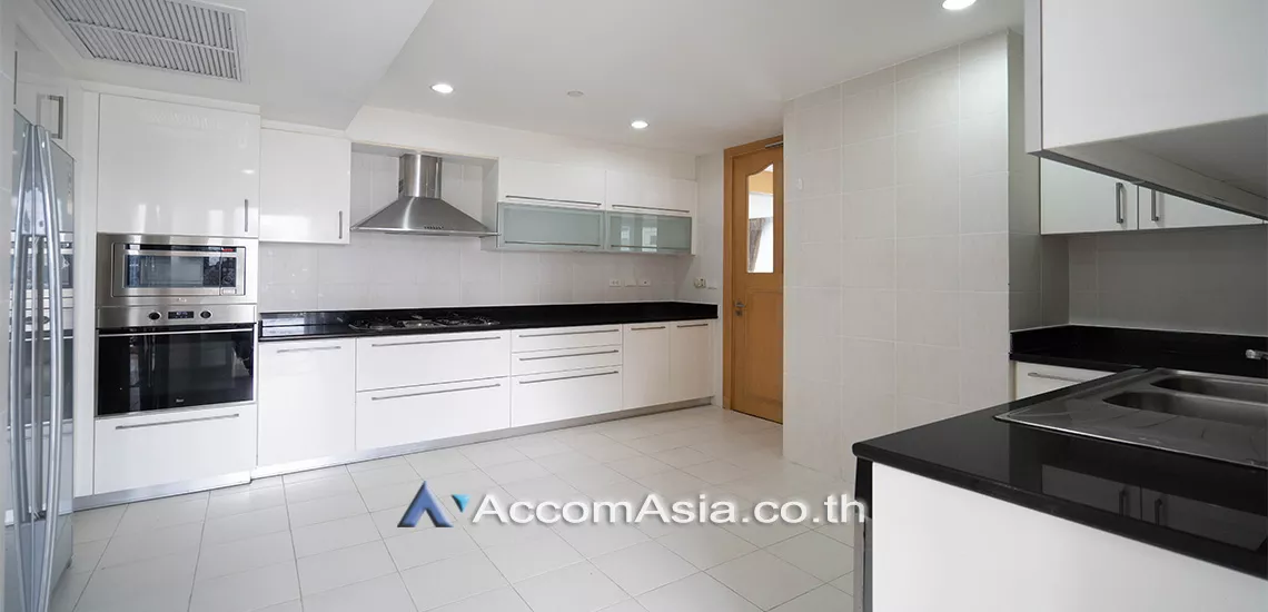 4  3 br Apartment For Rent in Sukhumvit ,Bangkok BTS Phrom Phong at High-quality facility 13002355