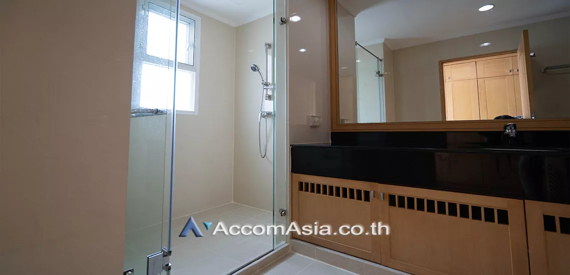 9  3 br Apartment For Rent in Sukhumvit ,Bangkok BTS Phrom Phong at Apartment with Top Facilities, Close to Emshere 13002355