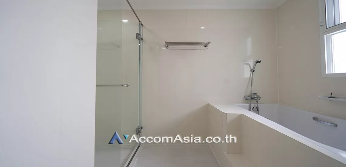 10  3 br Apartment For Rent in Sukhumvit ,Bangkok BTS Phrom Phong at Apartment with Top Facilities, Close to Emshere 13002355