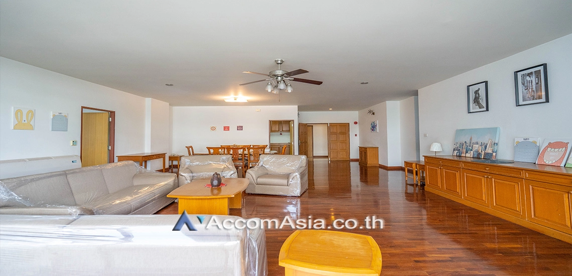 Big Balcony |  3 Bedrooms  Apartment For Rent in Sukhumvit, Bangkok  near BTS Phrom Phong (13002371)