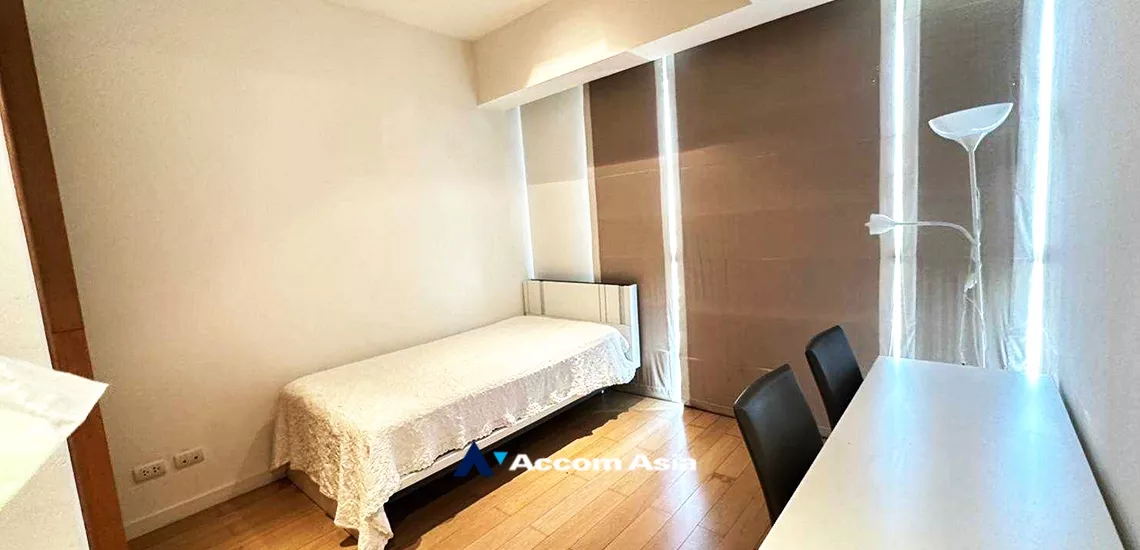 2 Bedrooms  Condominium For Rent & Sale in Sathorn, Bangkok  near BRT Wat Dan (13002389)