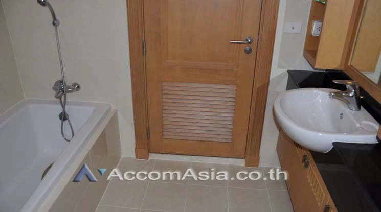 12  3 br Apartment For Rent in Sukhumvit ,Bangkok BTS Phrom Phong at Apartment with Top Facilities, Close to Emshere 13002402