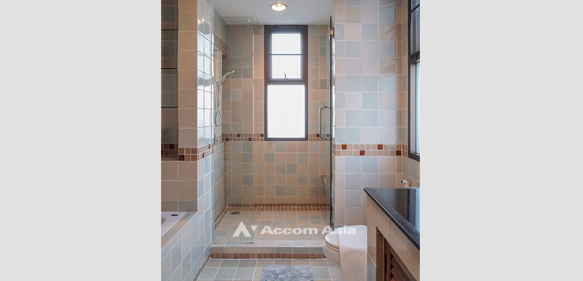 17  4 br Apartment for rent and sale in Sathorn ,Bangkok BRT Thanon Chan at Spacious Residence Situated on Chan Road 1001103