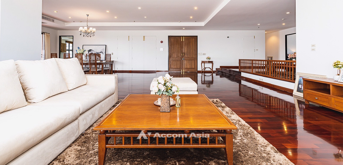 unit 4 Bedrooms  Apartment For Rent & Sale in Sathorn, Bangkok  near BRT Thanon Chan (1001103)