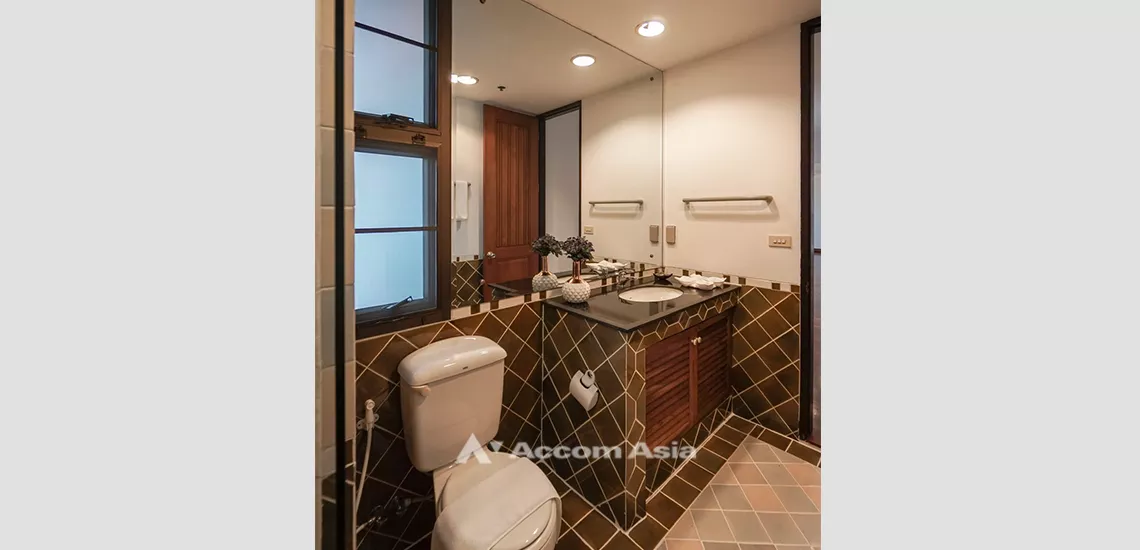 15  4 br Apartment For Rent in Sathorn ,Bangkok BRT Thanon Chan at The Spacious And Bright Dwelling 1001103