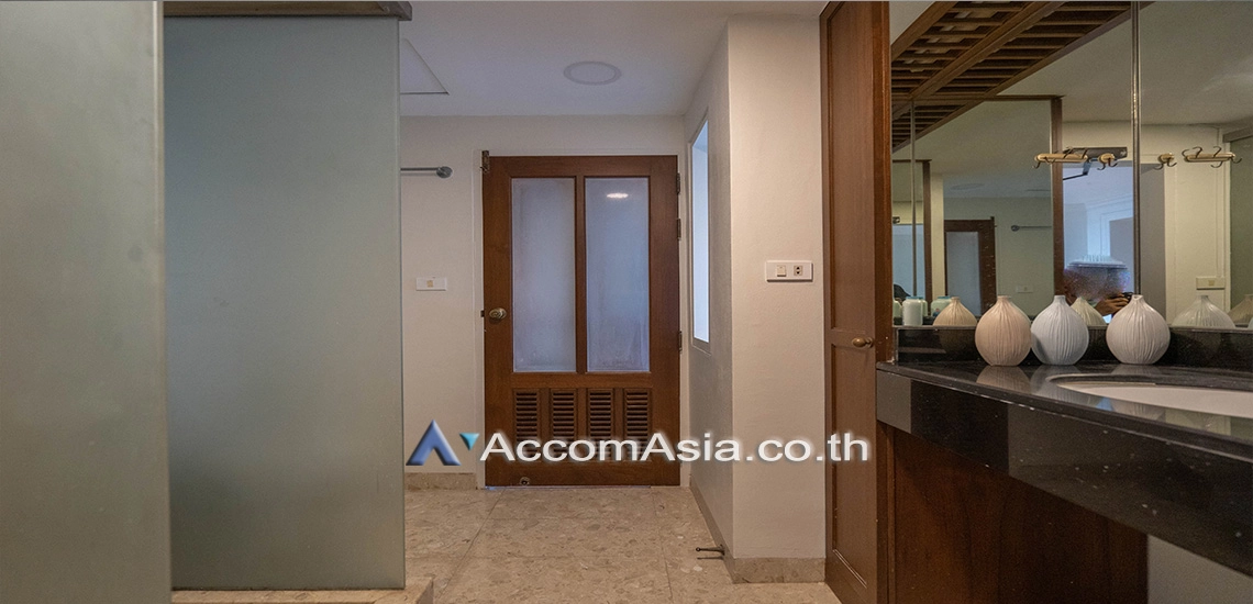 11  2 br Condominium For Rent in Sathorn ,Bangkok BTS Sala Daeng - MRT Lumphini at Sathorn Park Place 13002421
