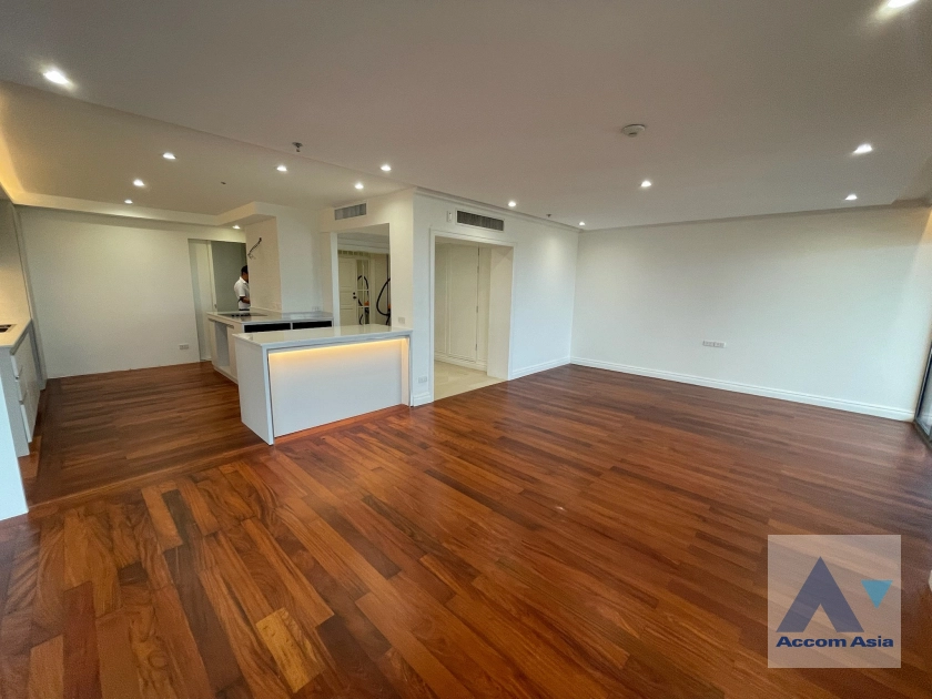 5  3 br Condominium for rent and sale in Sathorn ,Bangkok BTS Sala Daeng - MRT Lumphini at Sathorn Park Place 13002421