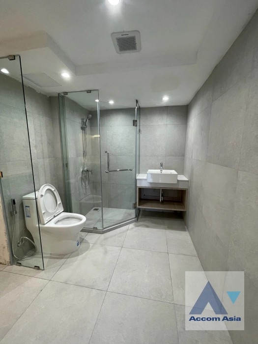 12  3 br Condominium for rent and sale in Sathorn ,Bangkok BTS Sala Daeng - MRT Lumphini at Sathorn Park Place 13002421