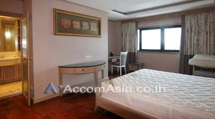 8  3 br Condominium For Rent in Sathorn ,Bangkok BTS Sala Daeng - MRT Lumphini at Sathorn Gardens 13002424