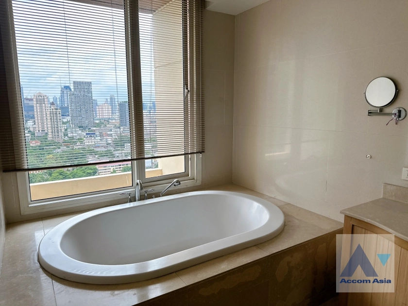 23  3 br Condominium For Rent in Sathorn ,Bangkok BTS Chong Nonsi - BRT Sathorn at The Empire Place 13002442